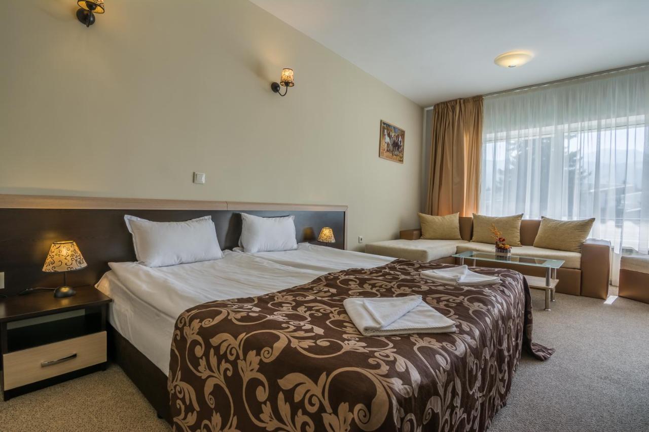 Hotel Royal 波罗维茨 外观 照片